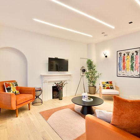Newly Refurbished W/ River Views ロンドン エクステリア 写真