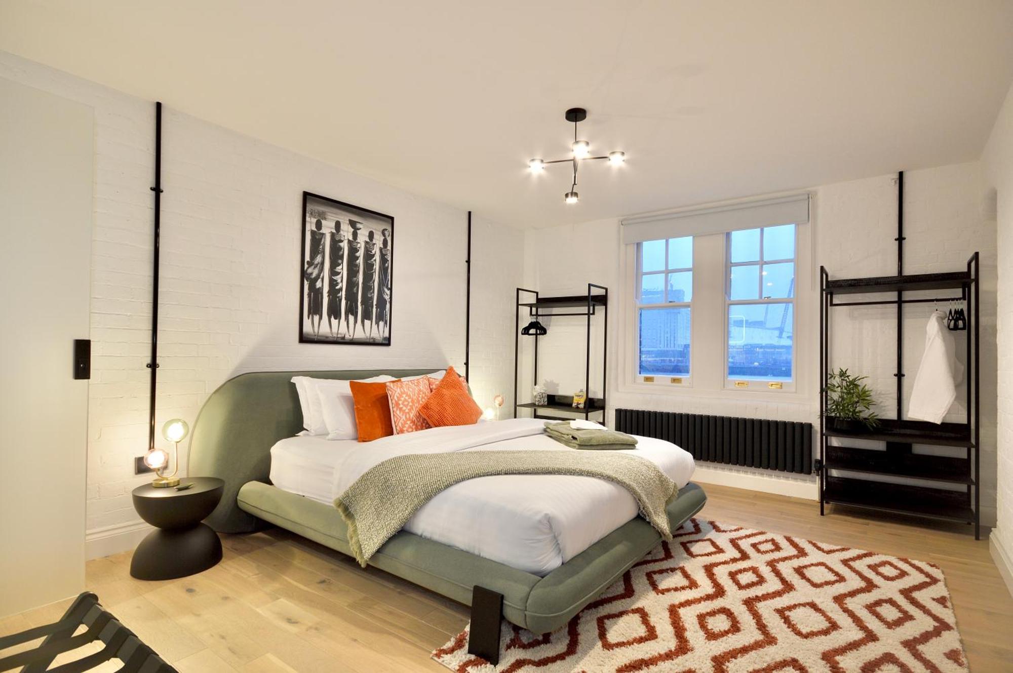 Newly Refurbished W/ River Views ロンドン エクステリア 写真