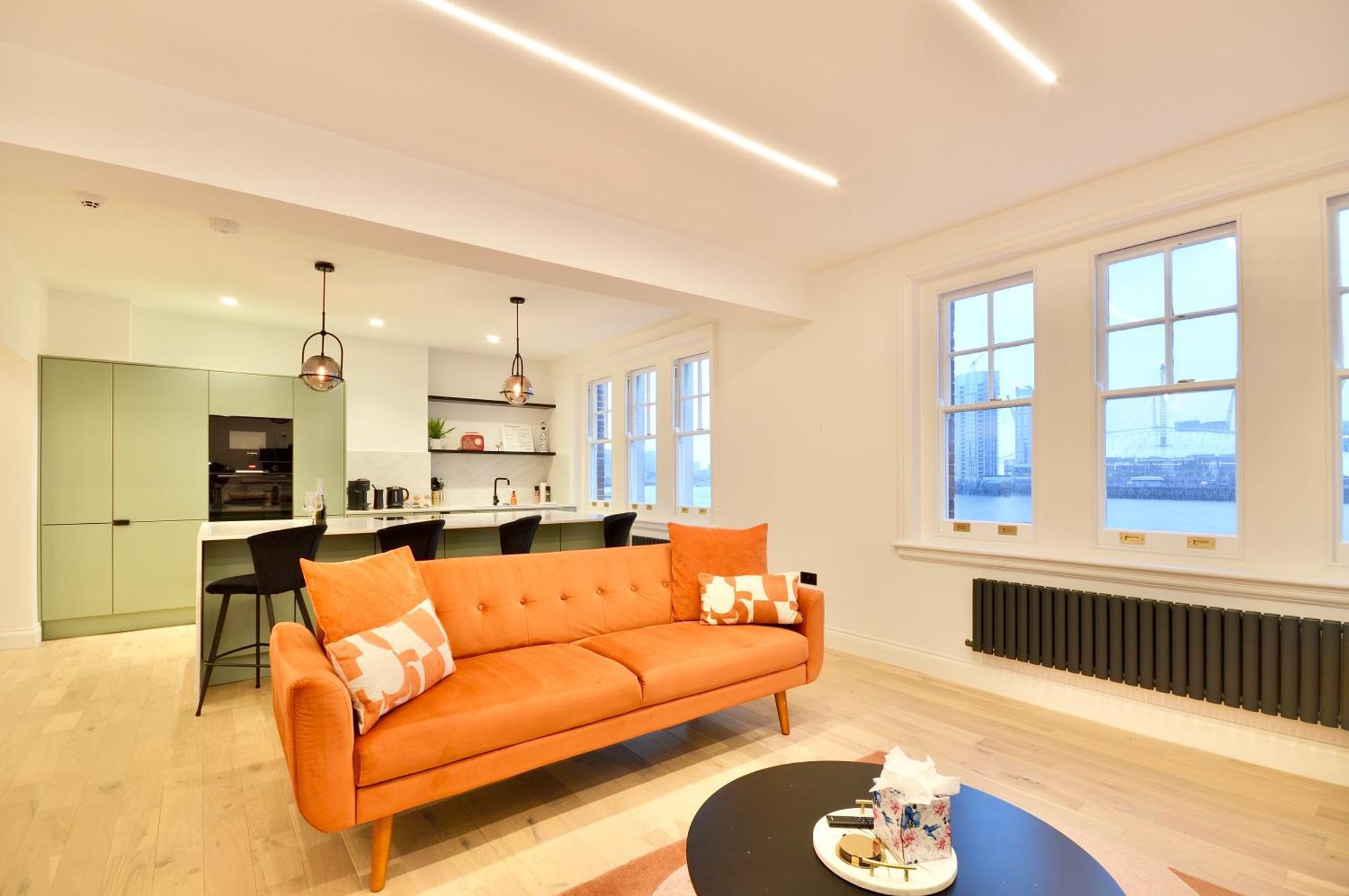 Newly Refurbished W/ River Views ロンドン エクステリア 写真