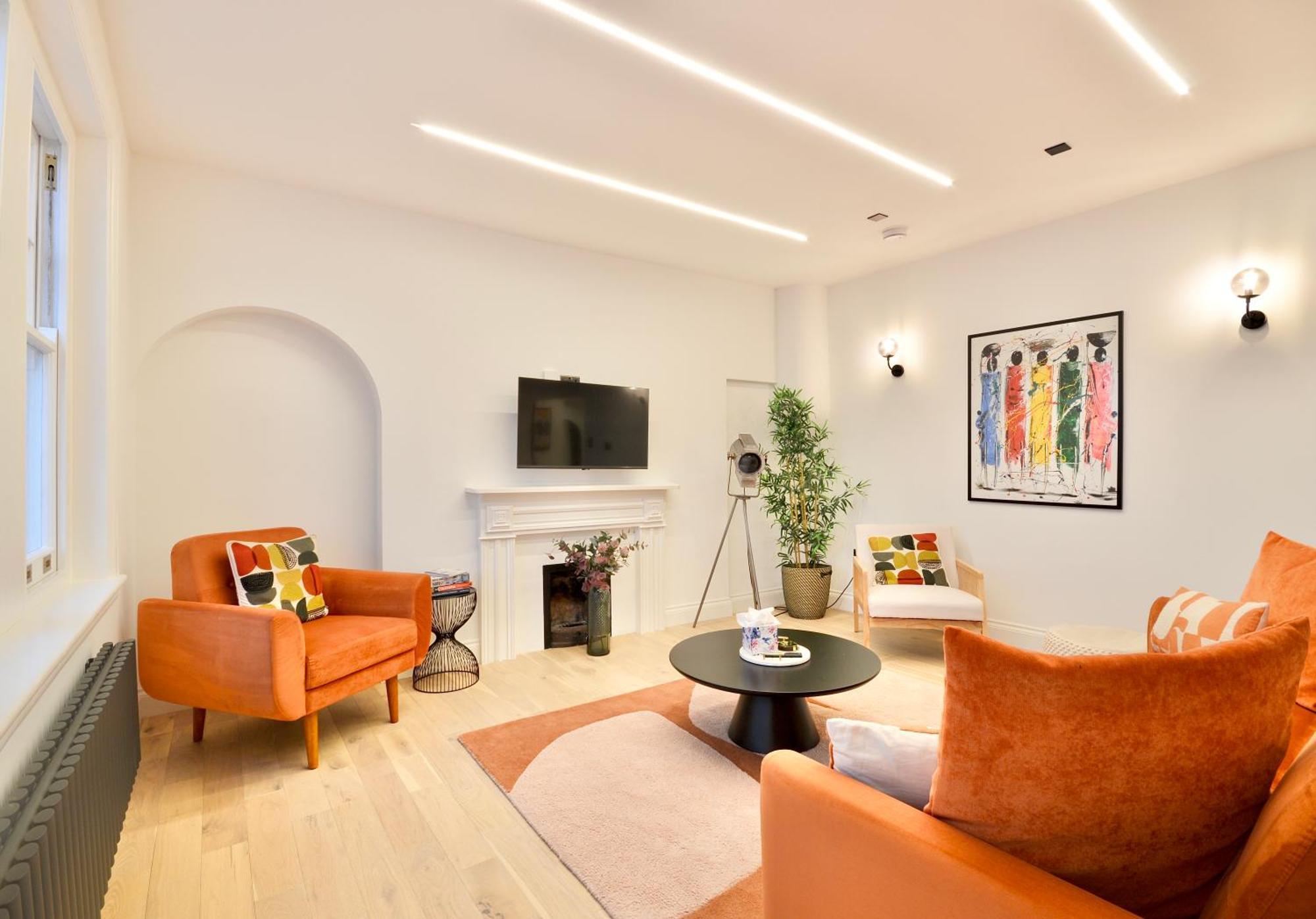 Newly Refurbished W/ River Views ロンドン エクステリア 写真